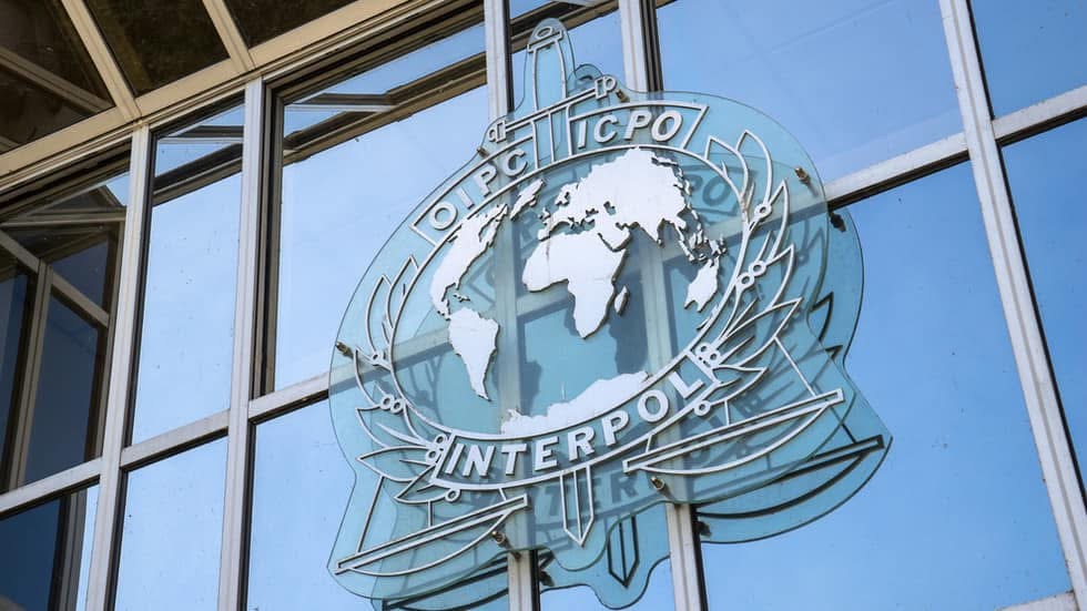 Interpol — an Eagraíocht Idirnáisiúnta Póilíní Coiriúla